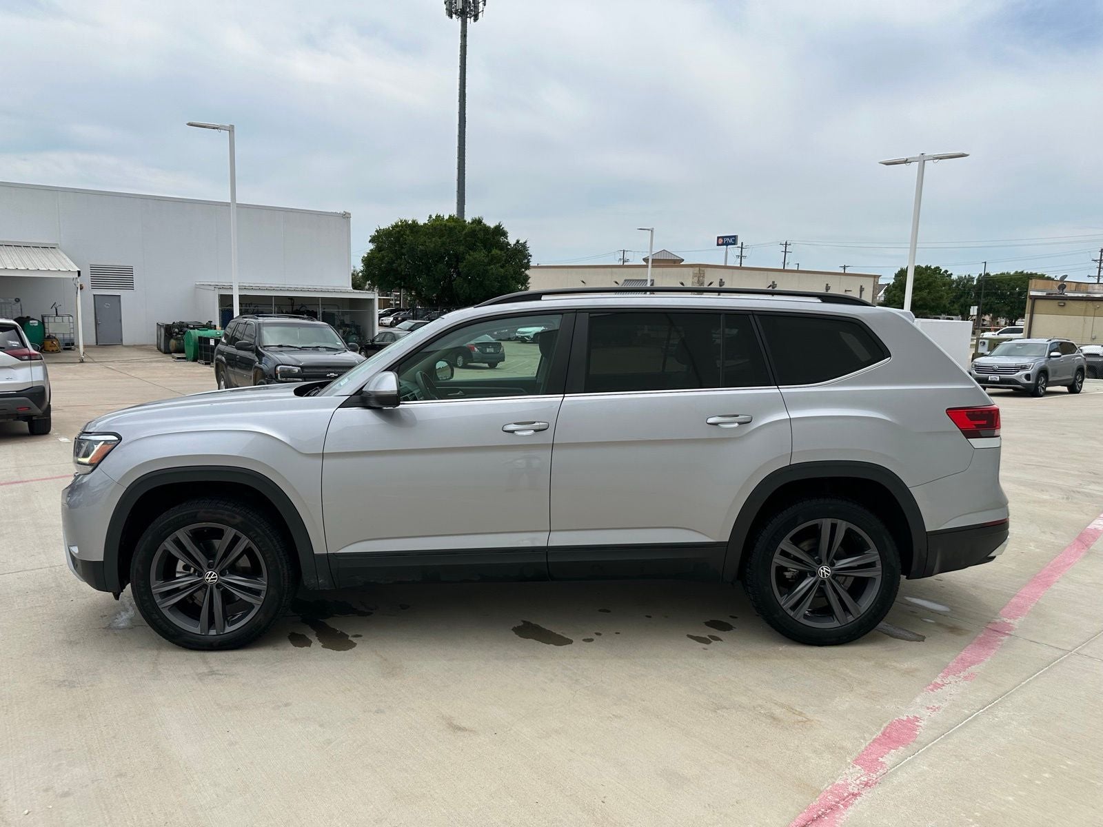 2022 Volkswagen Atlas 3.6L V6 SE w/Technology