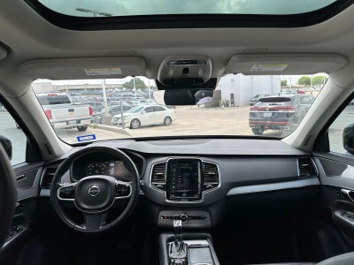 2021 Volvo XC90 T5 Momentum