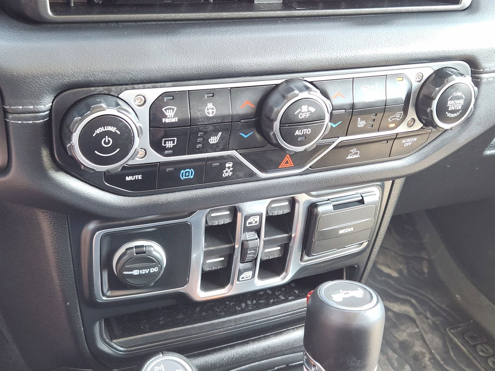 2024 Jeep Wrangler 4xe Sahara 4xe