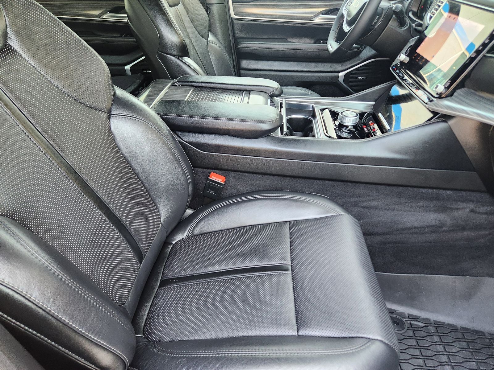 2024 Jeep Wagoneer Series II 4x2