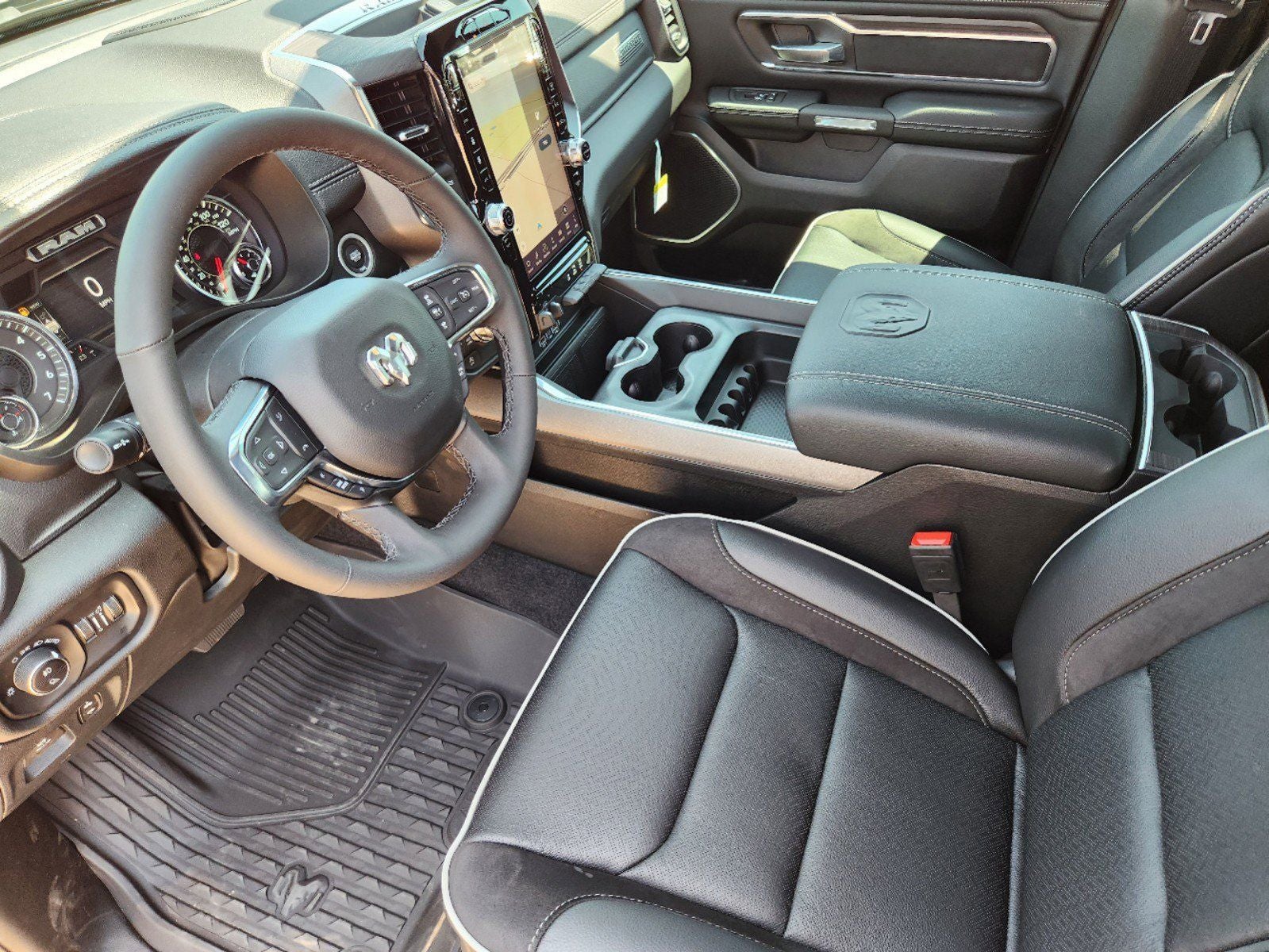 2025 RAM Ram 1500 Laramie Crew Cab 4x4 5'7' Box