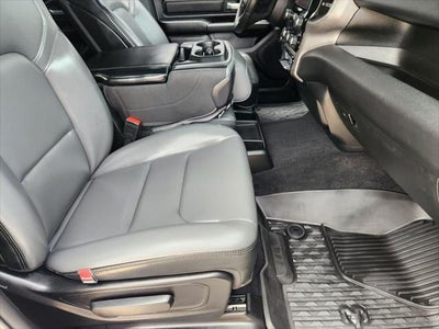 2025 RAM Ram 1500 Tradesman Crew Cab 4x4 6'4' Box