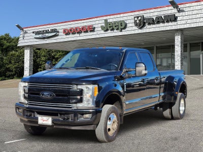 2017 Ford F-350 LARIAT