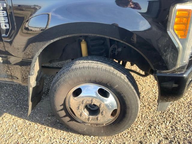 2017 Ford F-350 LARIAT