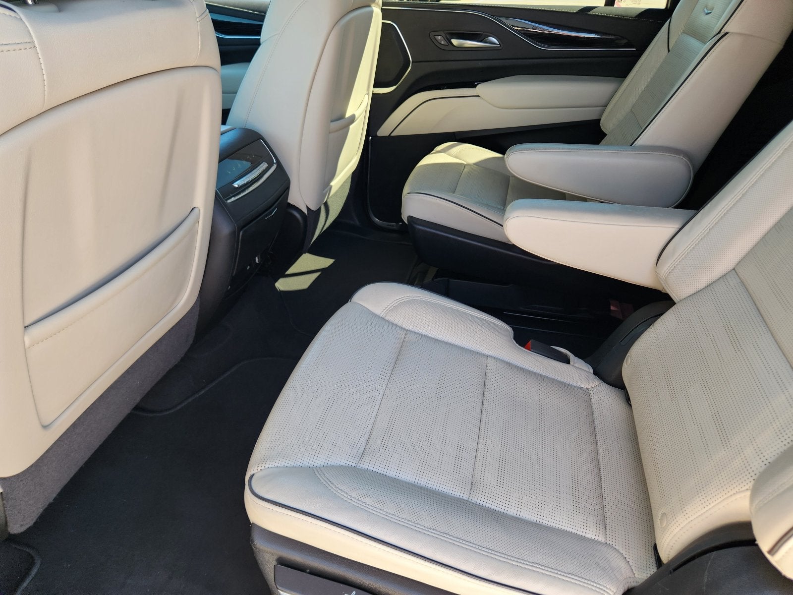 2024 Cadillac Escalade ESV 2WD Sport