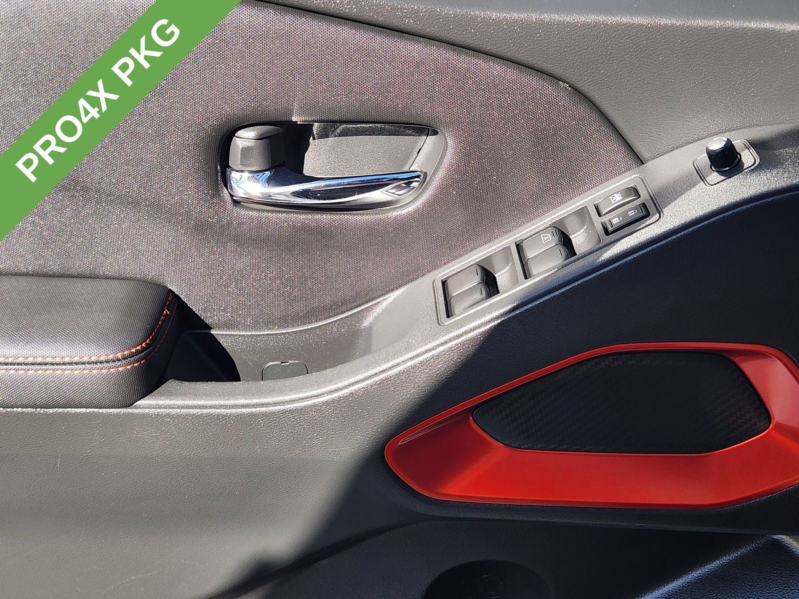 2024 Nissan Frontier Crew Cab PRO-4X 4x4