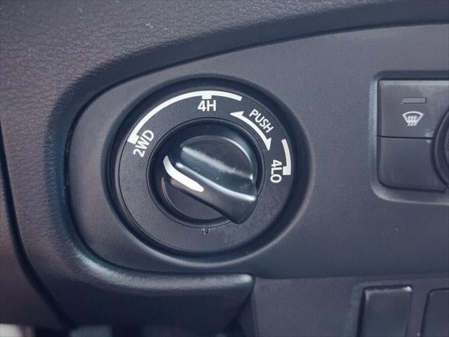 2024 Nissan Frontier Crew Cab PRO-4X 4x4