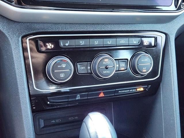 2022 Volkswagen Atlas Cross Sport 3.6L V6 SEL R-Line