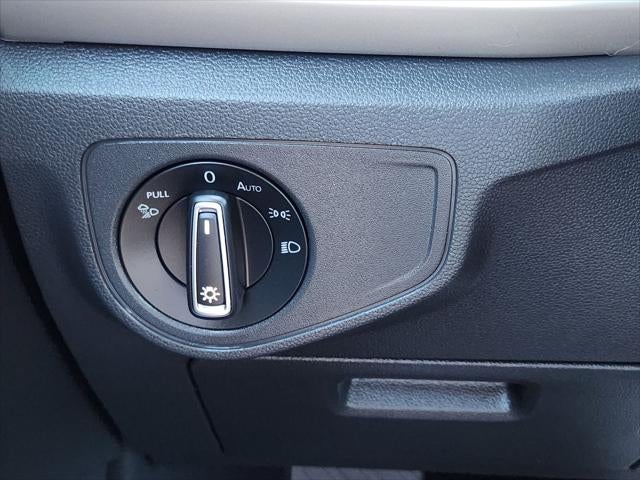 2022 Volkswagen Atlas Cross Sport 3.6L V6 SEL R-Line