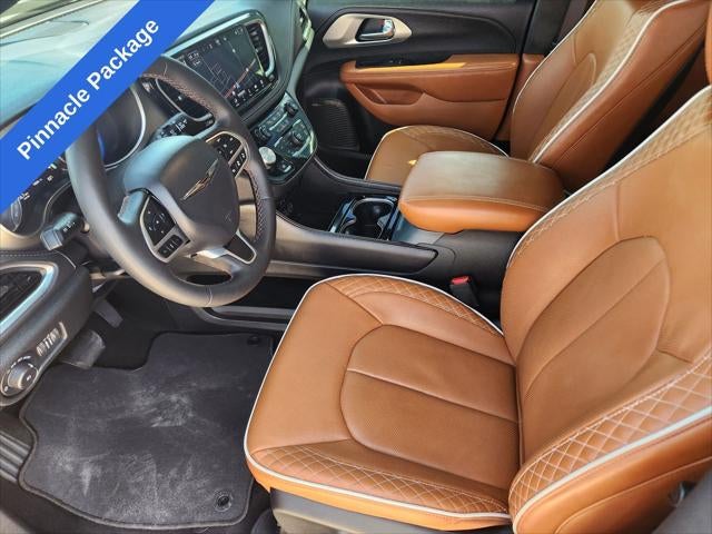 2025 Chrysler Pacifica Pinnacle