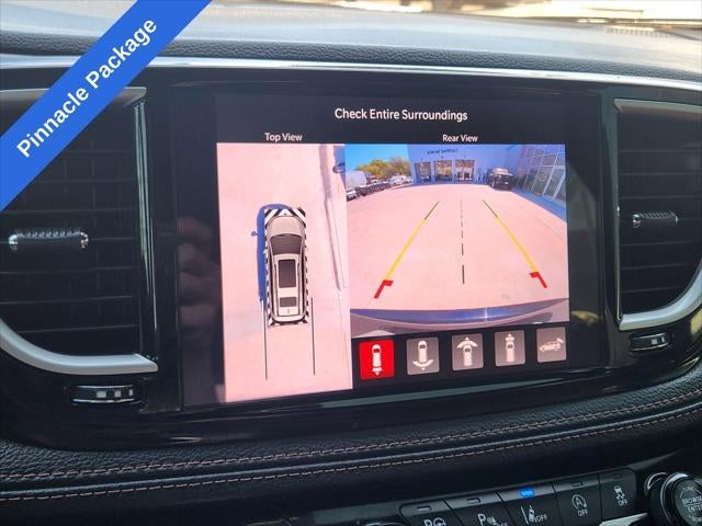 2025 Chrysler Pacifica Pinnacle