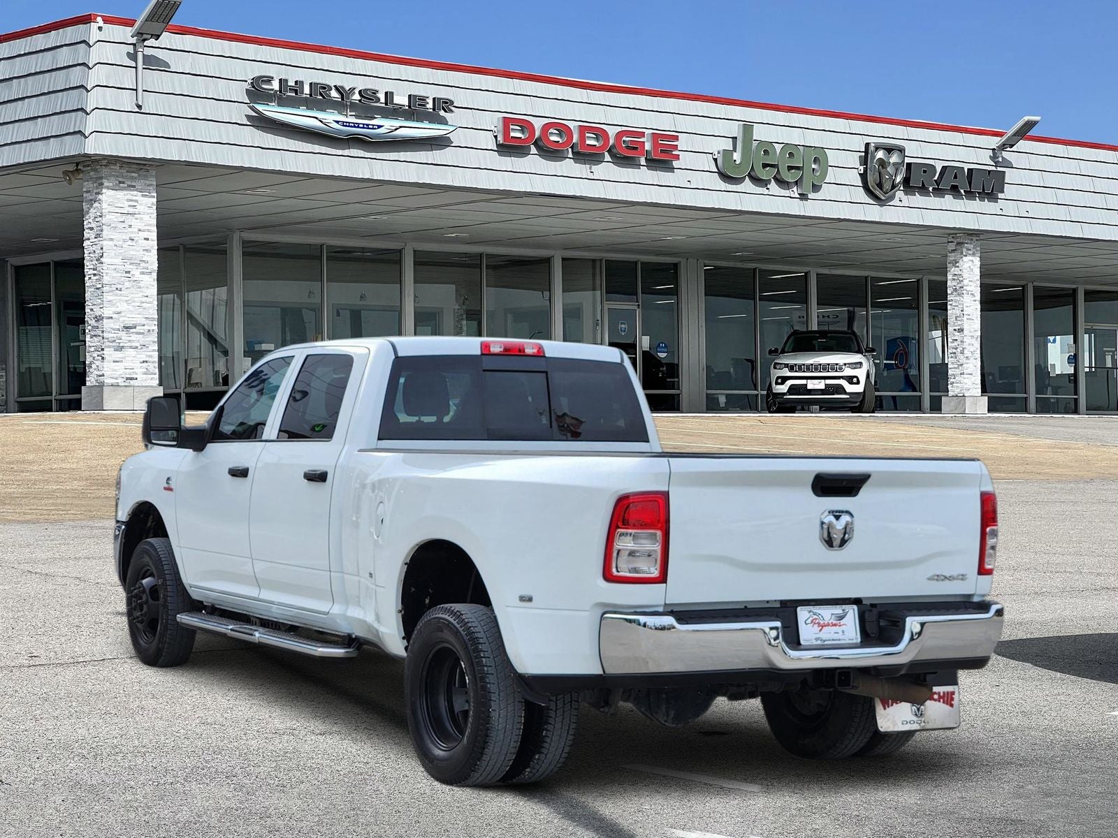 2024 RAM Ram 3500 Tradesman Crew Cab 4x4 8' Box
