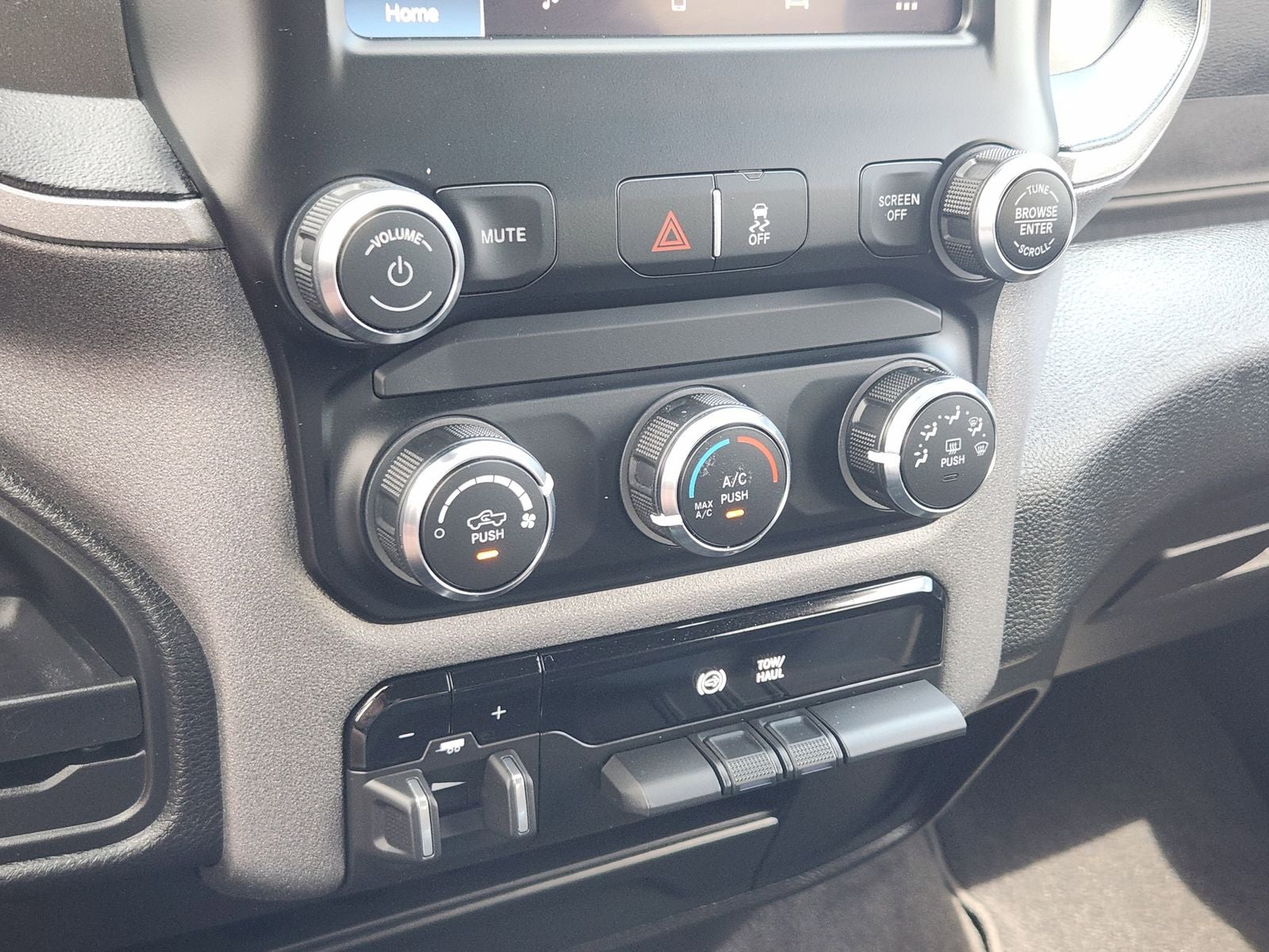 2024 RAM Ram 2500 Tradesman Crew Cab 4x4 6'4' Box