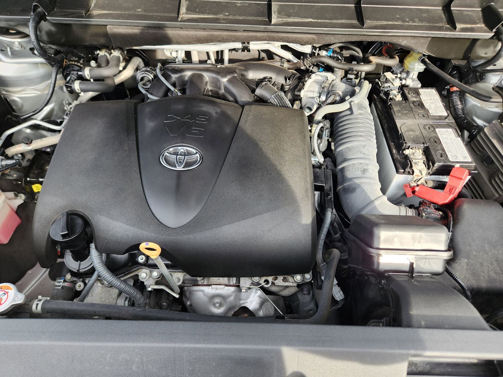 2022 Toyota Highlander L