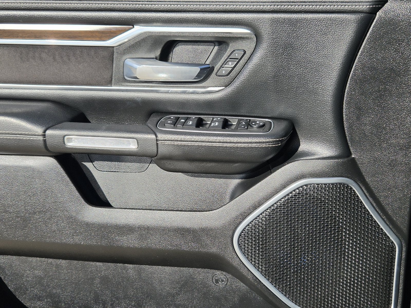 2022 RAM Ram 1500 Laramie Crew Cab 4x4 5'7' Box