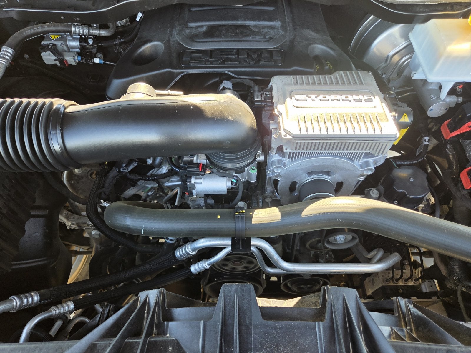 2022 RAM Ram 1500 Laramie Crew Cab 4x4 5'7' Box