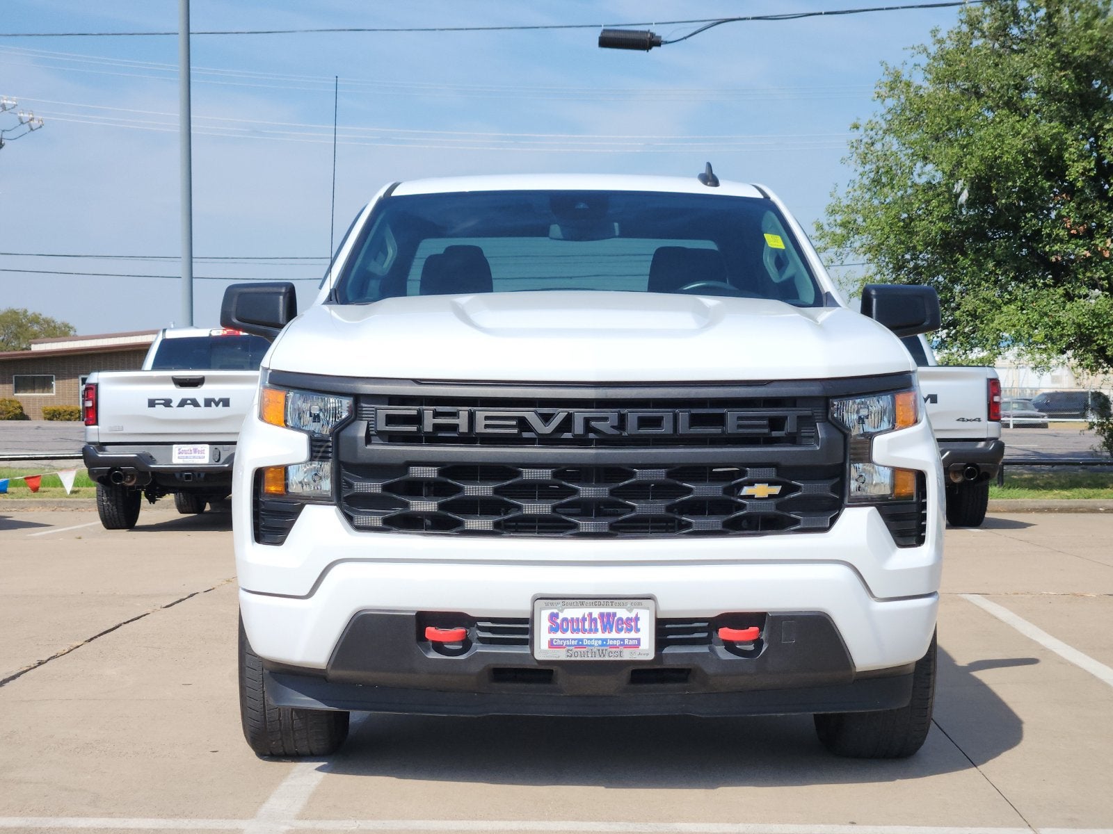 2023 Chevrolet Silverado 1500 2WD Crew Cab Short Bed Custom