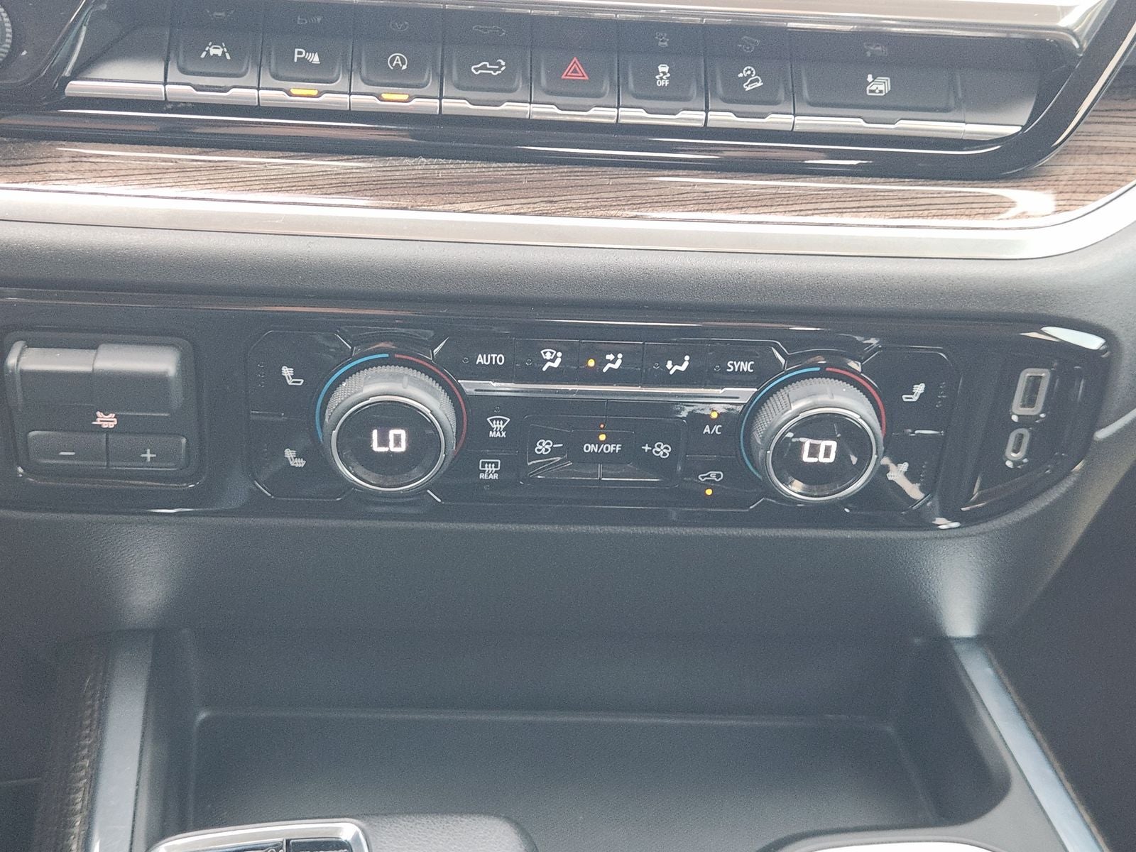 2022 Chevrolet Silverado 1500 4WD Crew Cab Short Bed RST