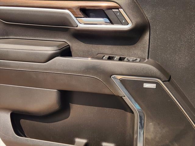 2022 Chevrolet Silverado 1500 4WD Crew Cab Short Bed RST