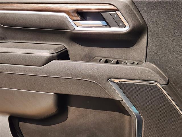 2025 Chevrolet Silverado 1500 4WD Crew Cab Standard Bed LT