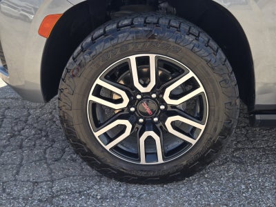 2024 GMC Yukon 4WD AT4
