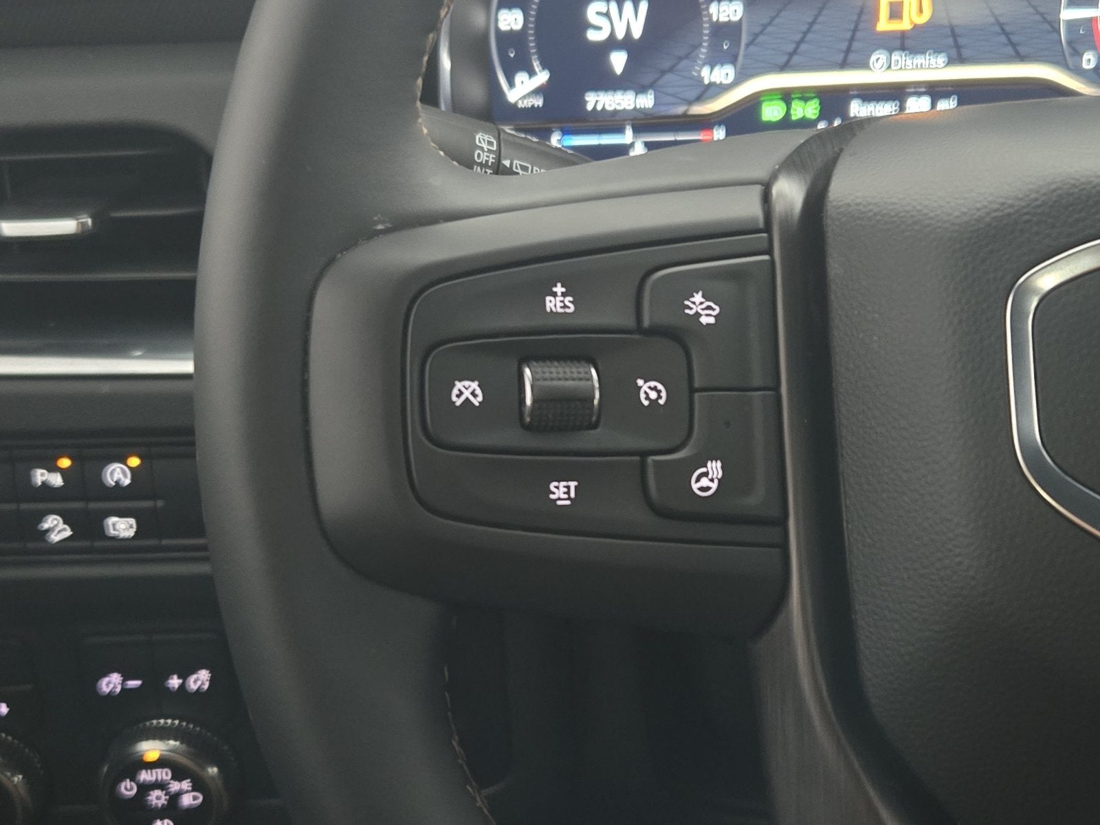 2024 GMC Yukon 4WD AT4