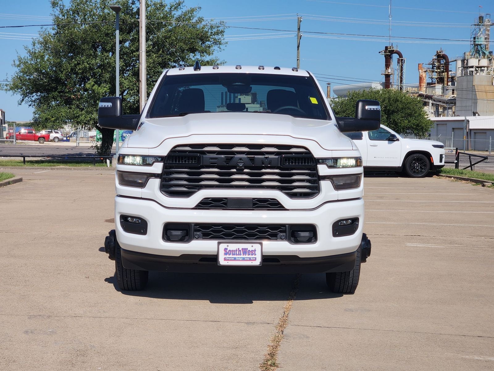 2026 RAM Ram 3500 Lone Star Crew Cab 4x4 8' Box