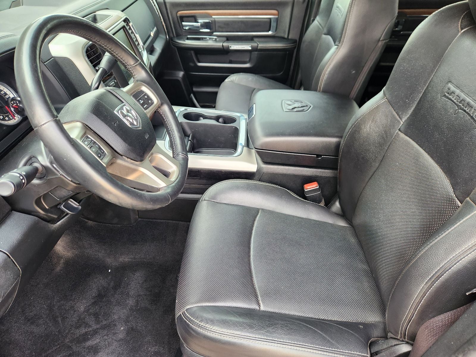 2017 RAM Ram 3500 Laramie Crew Cab 4x4 8' Box