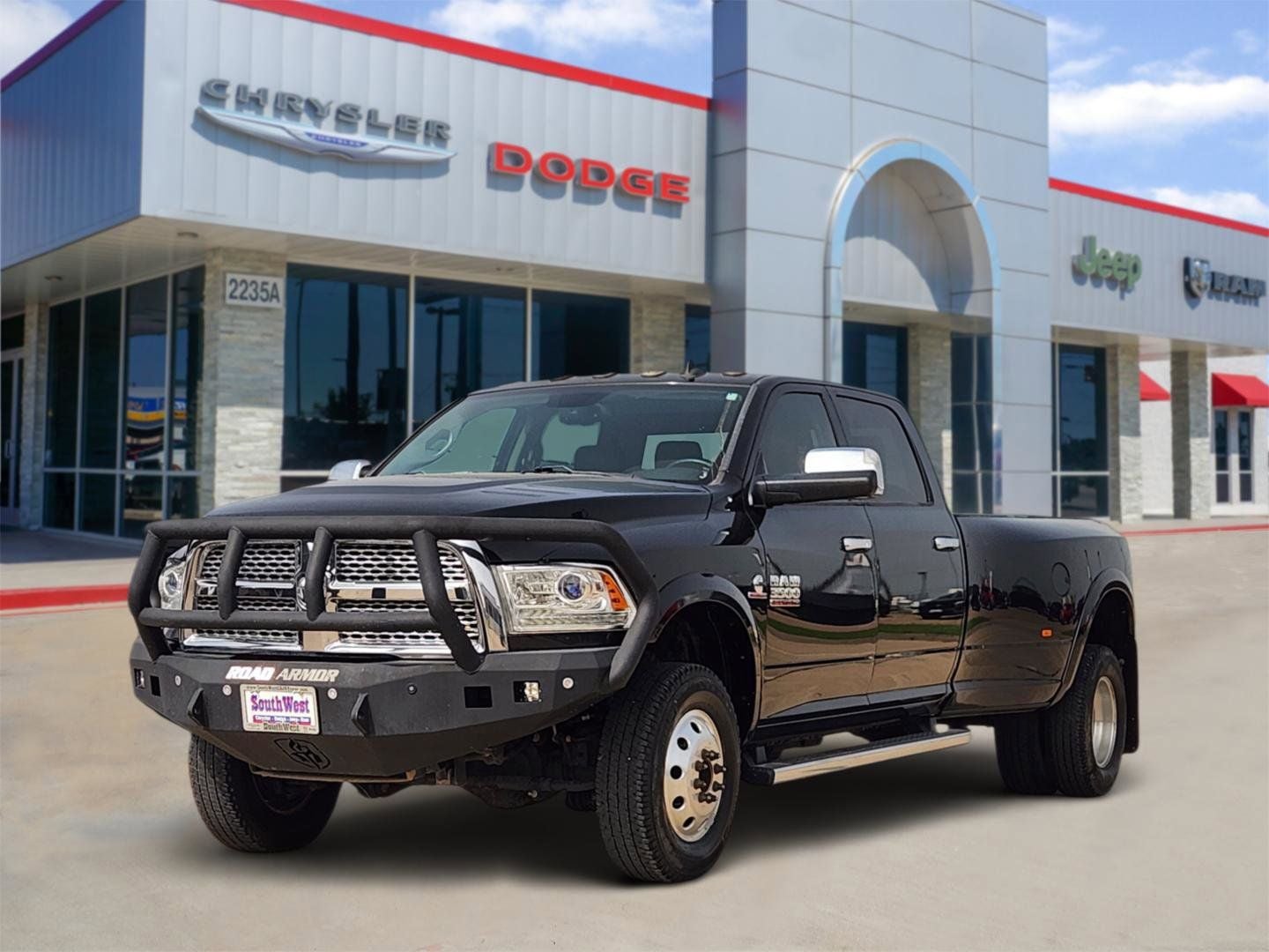 2017 RAM Ram 3500 Laramie Crew Cab 4x4 8' Box