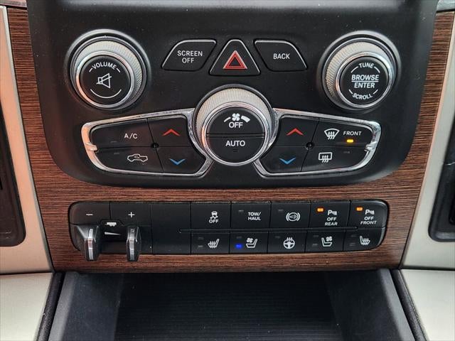 2017 RAM Ram 3500 Laramie Crew Cab 4x4 8' Box