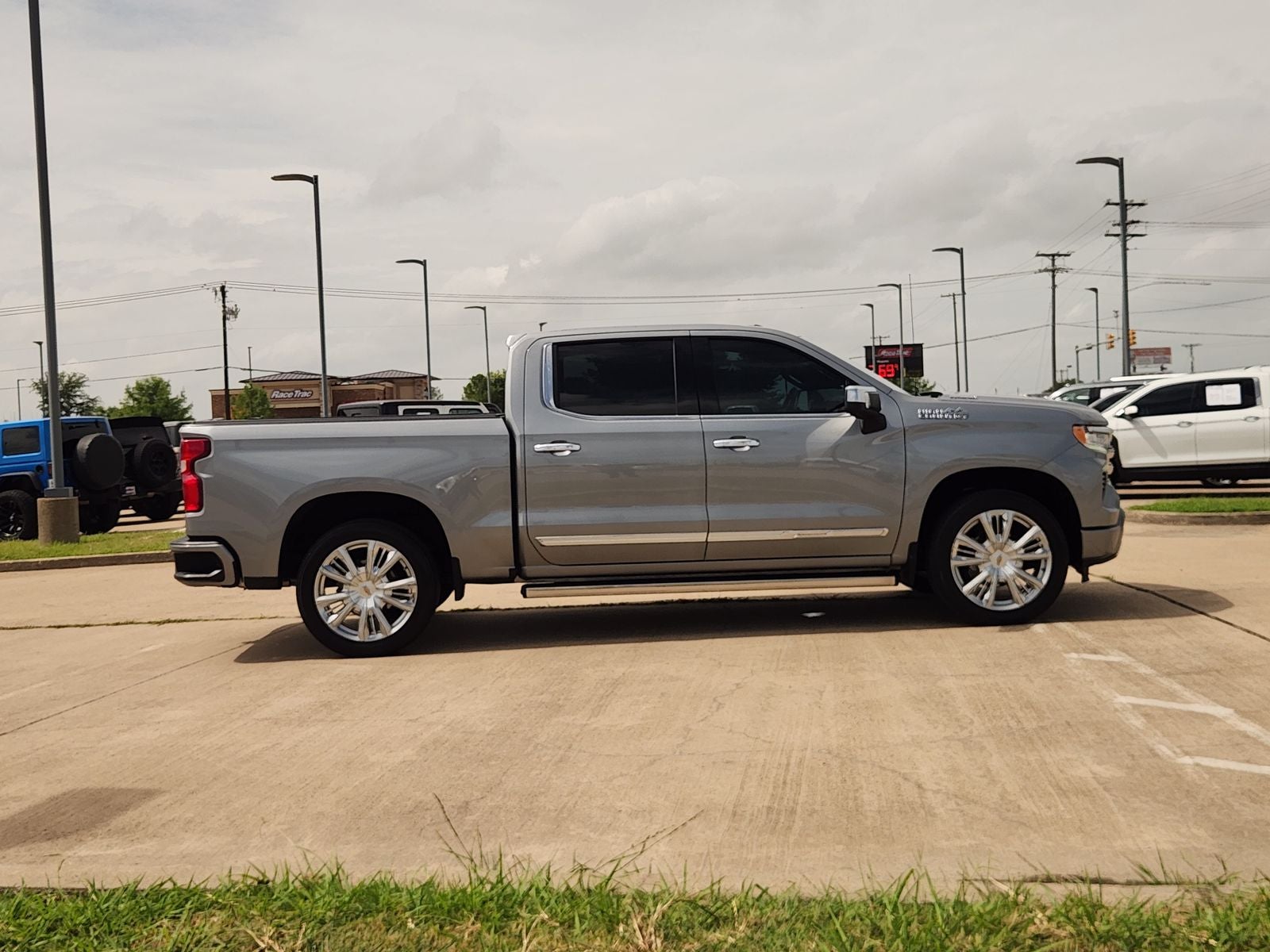 2024 Chevrolet Silverado 1500 4WD Crew Cab Short Bed High Country