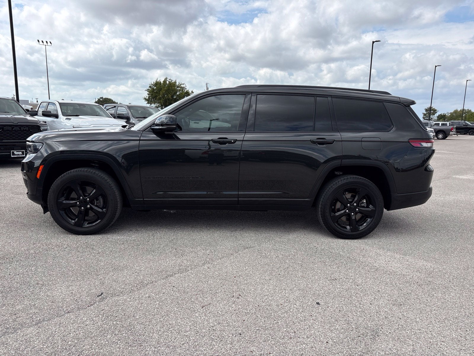 2024 Jeep Grand Cherokee L Limited 4x2