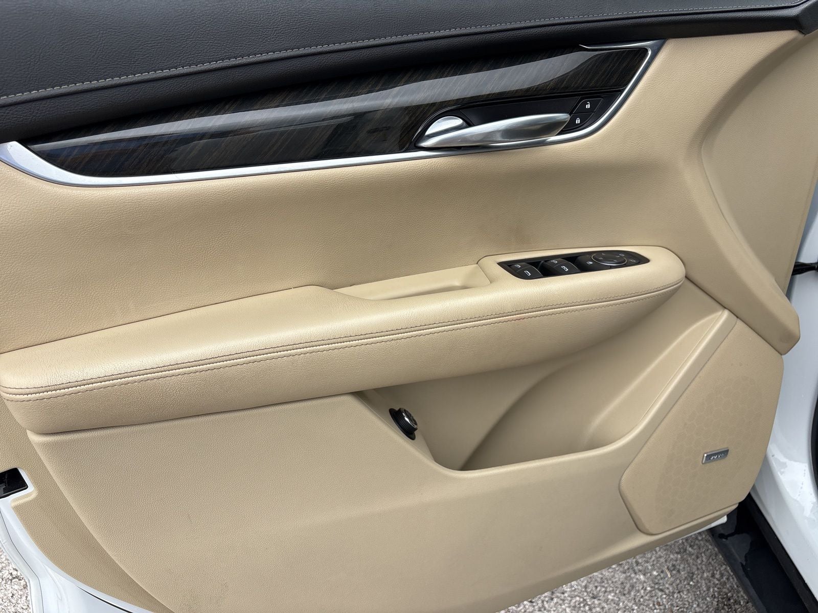 2018 Cadillac XT5 Standard