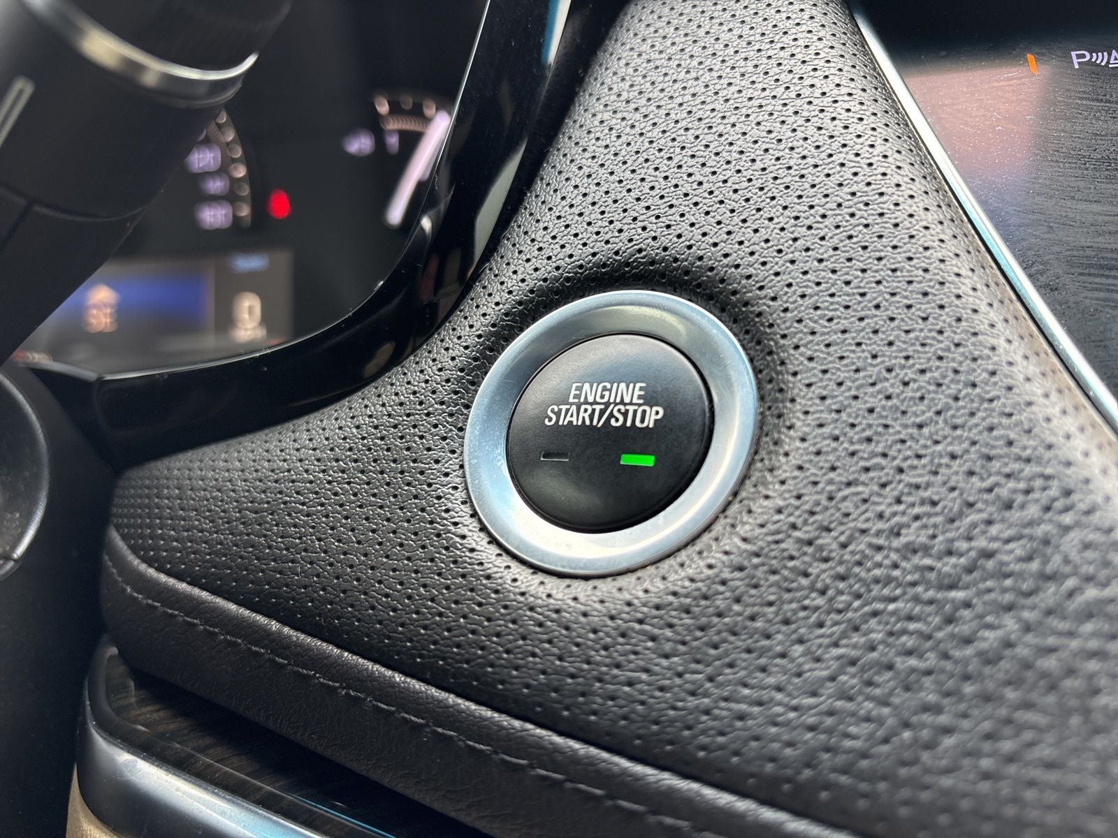 2018 Cadillac XT5 Standard