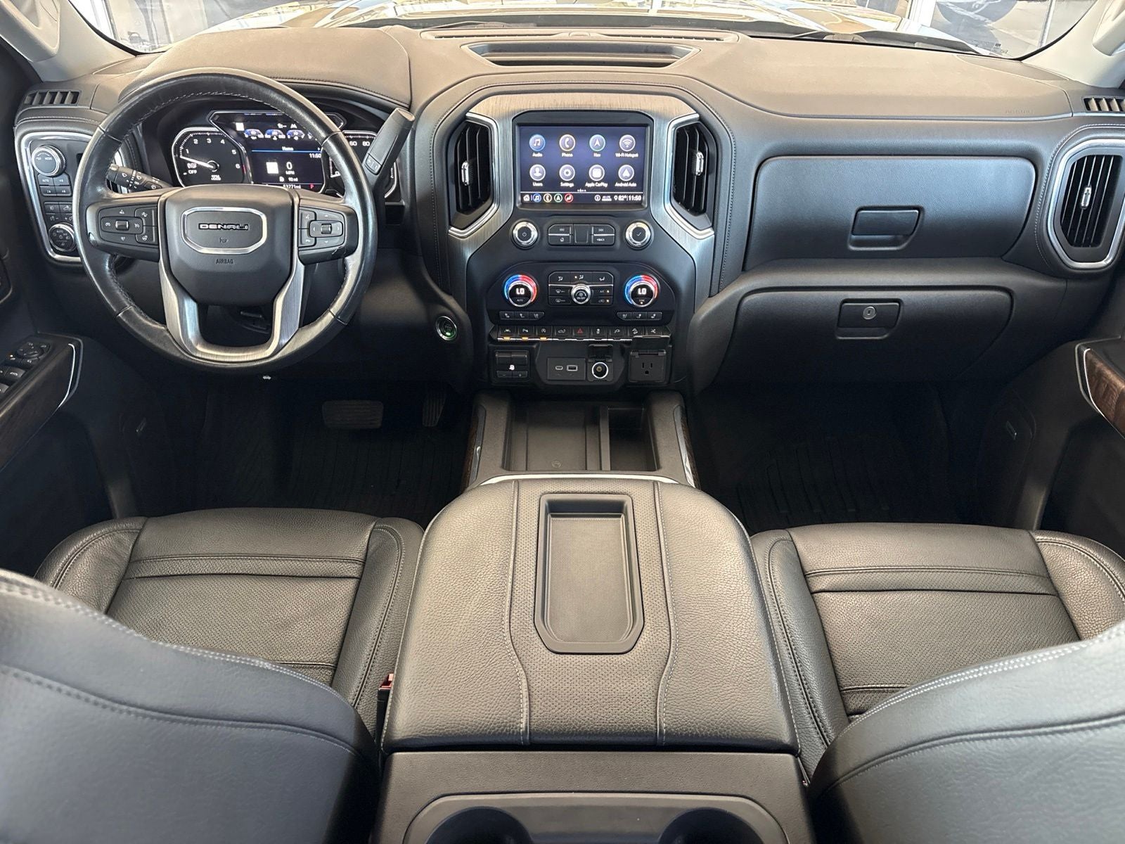 2020 GMC Sierra 1500 4WD Crew Cab Short Box Denali