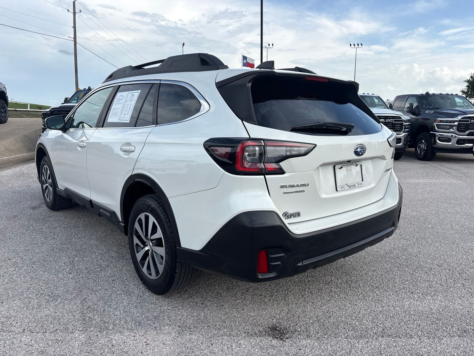2022 Subaru Outback Premium