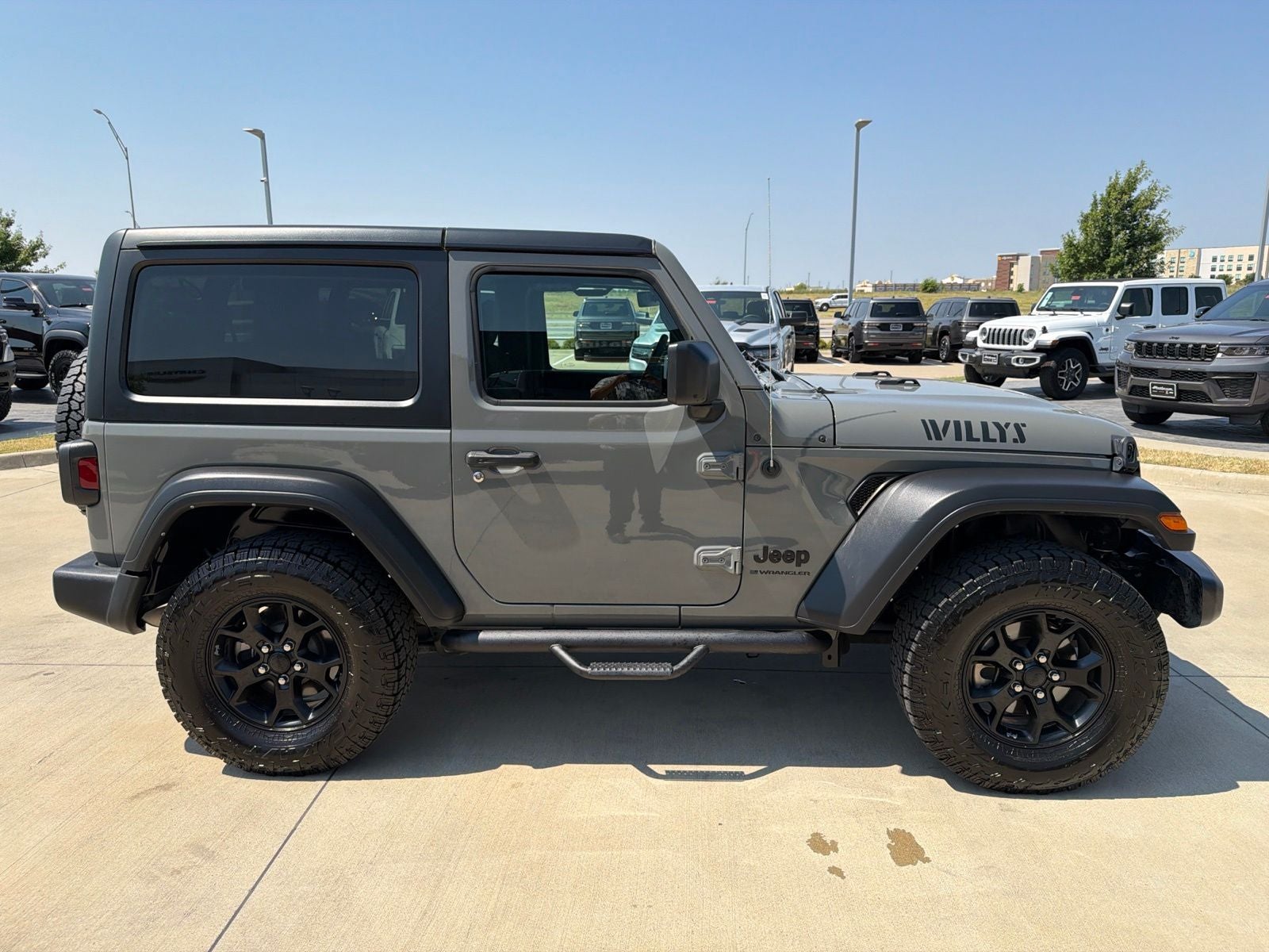 2023 Jeep Wrangler 2-Door Willys 4x4