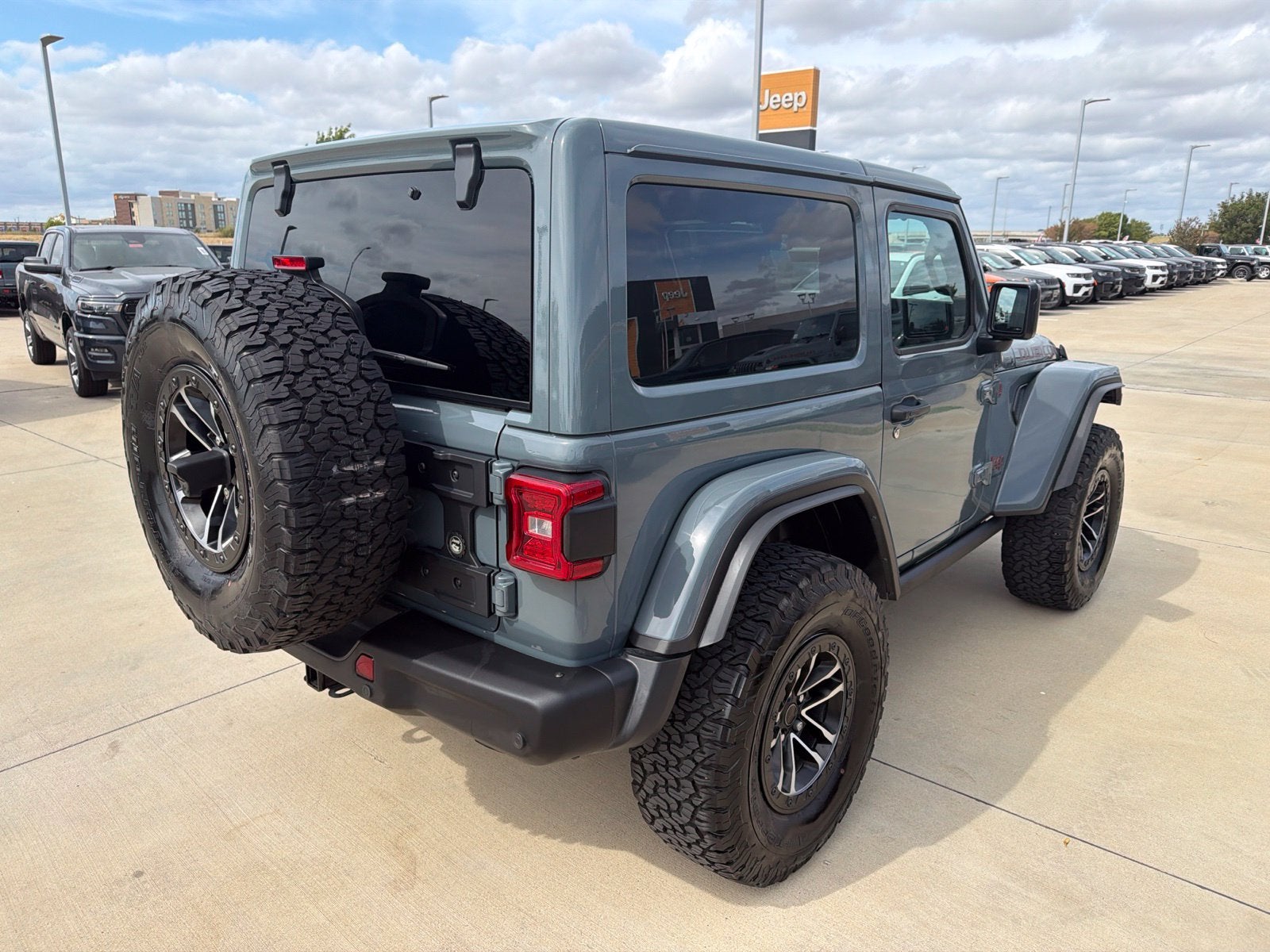 2025 Jeep Wrangler 2-Door Recon 4x4