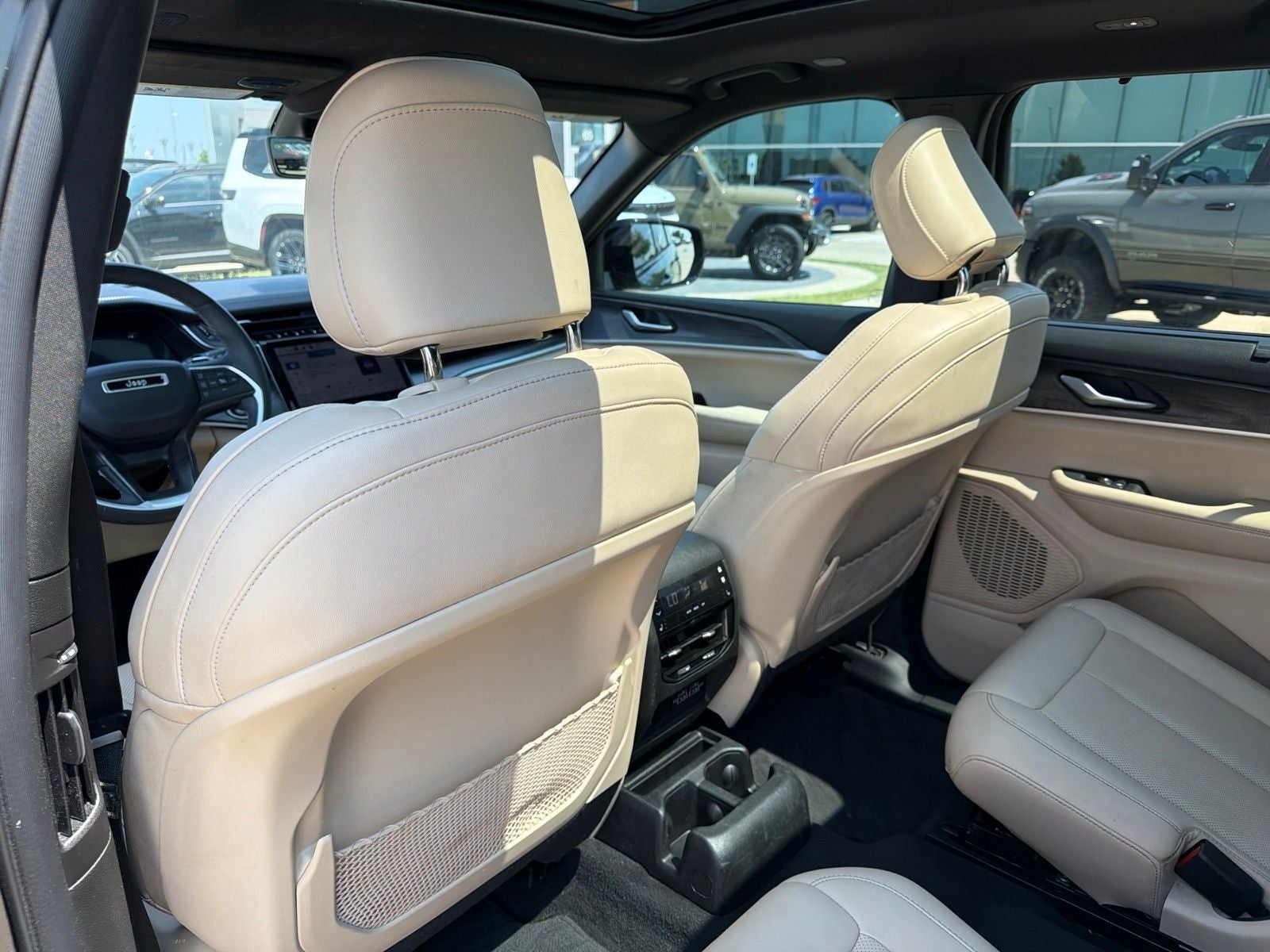 2023 Jeep Grand Cherokee L Limited 4x4