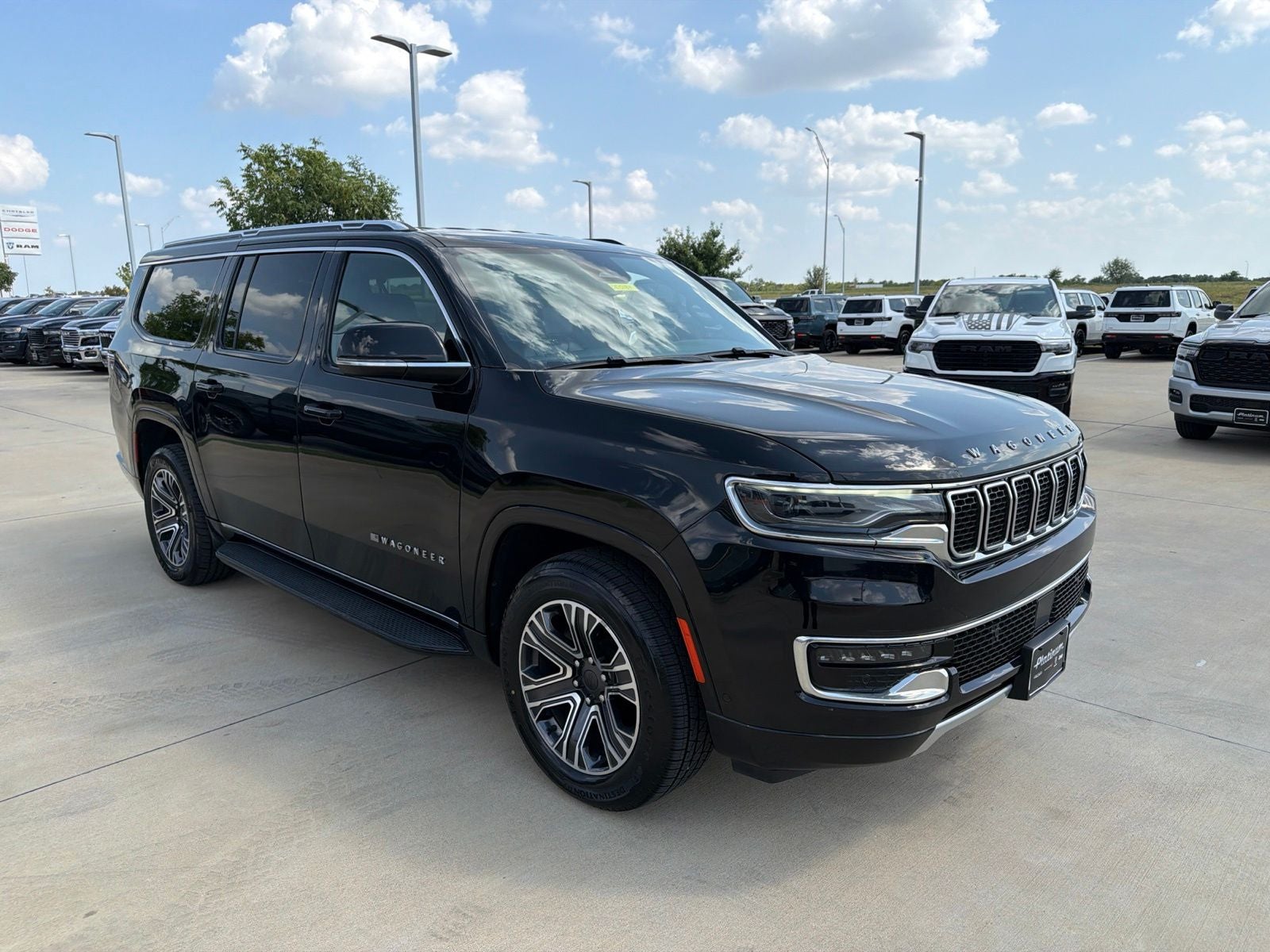 2024 Jeep Wagoneer L Series II 4x2