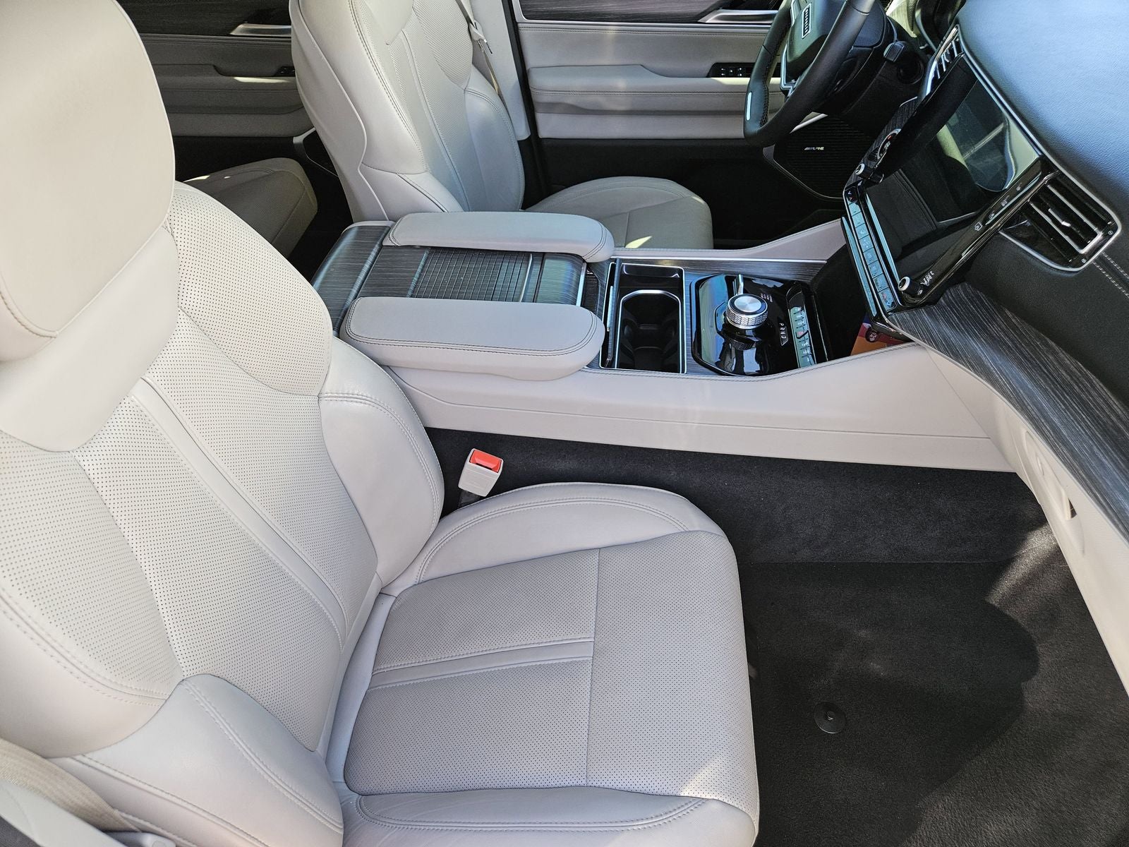 2024 Jeep Wagoneer L Series II 4x4