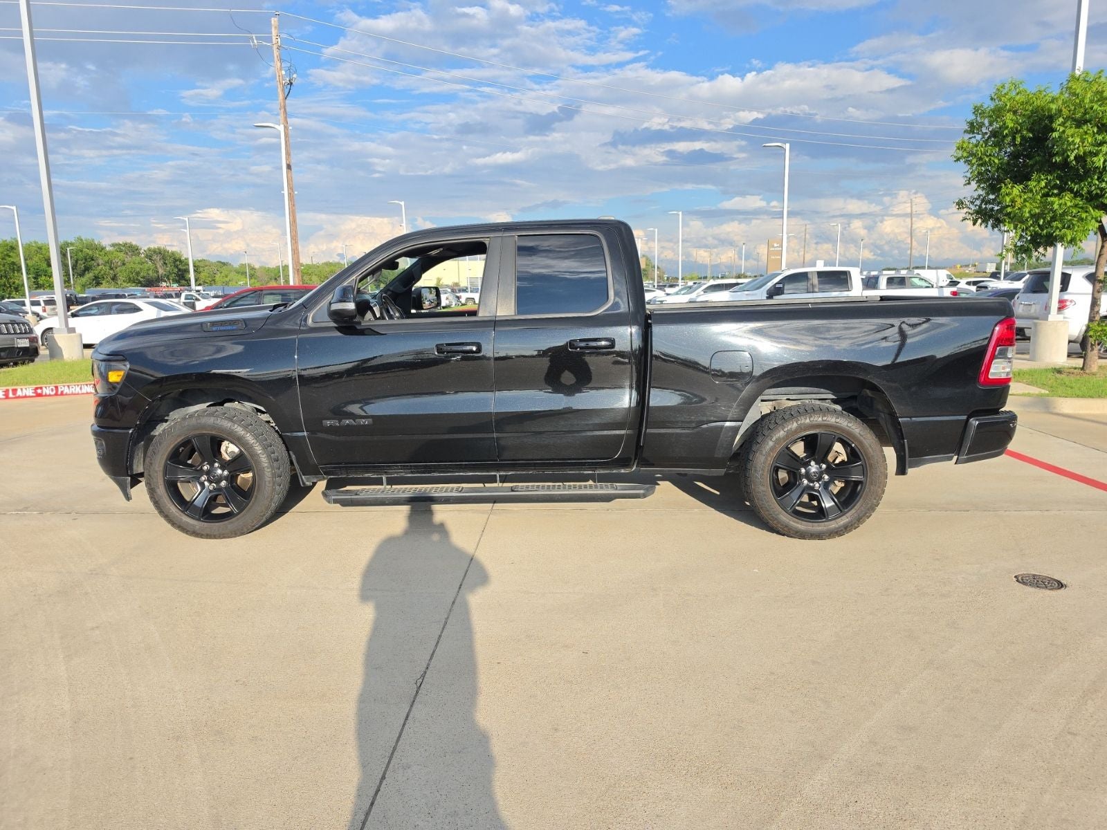 2022 RAM Ram 1500 Lone Star Quad Cab 4x4 6'4' Box
