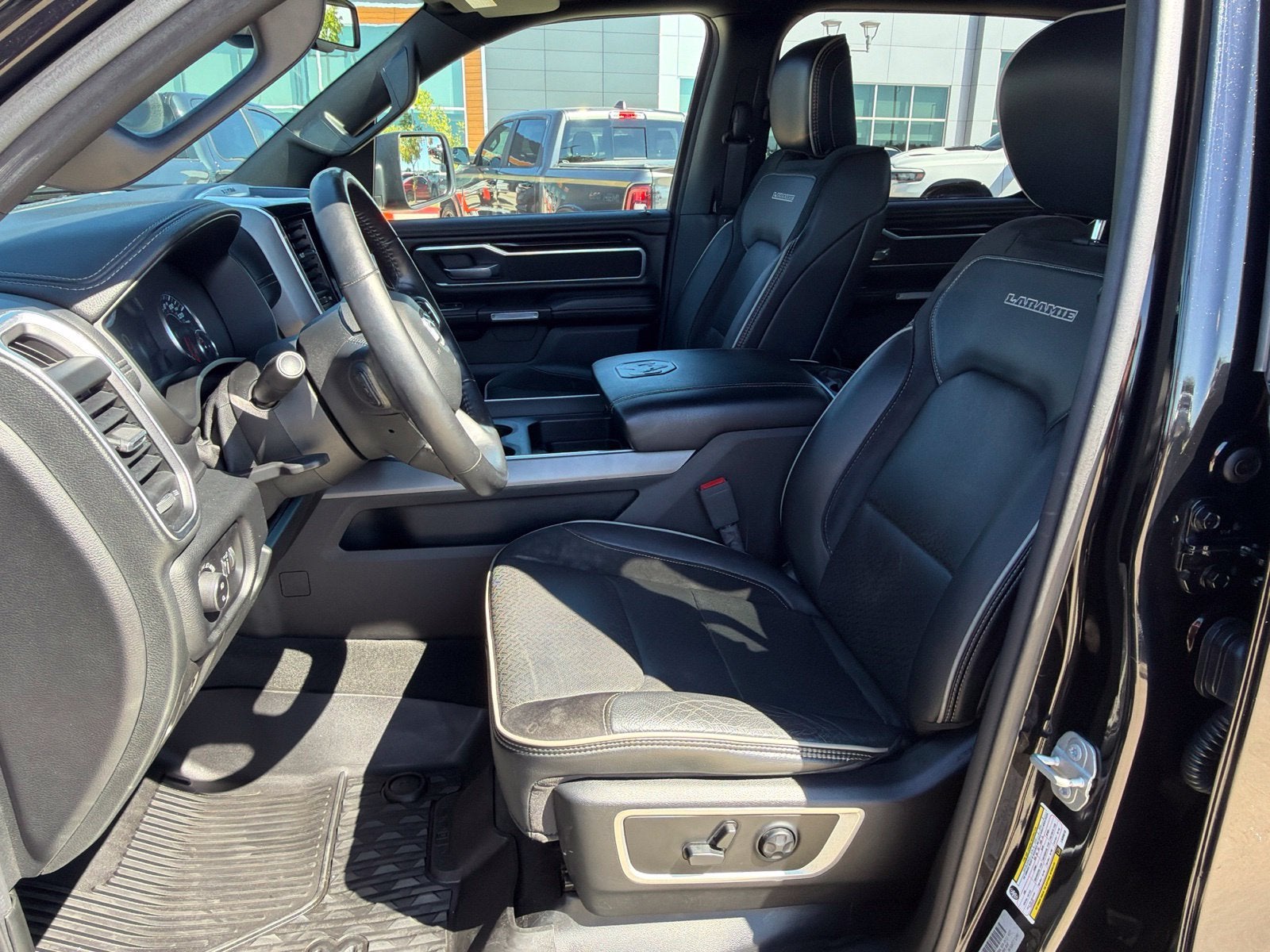 2020 RAM Ram 1500 Laramie Crew Cab 4x4 5'7' Box