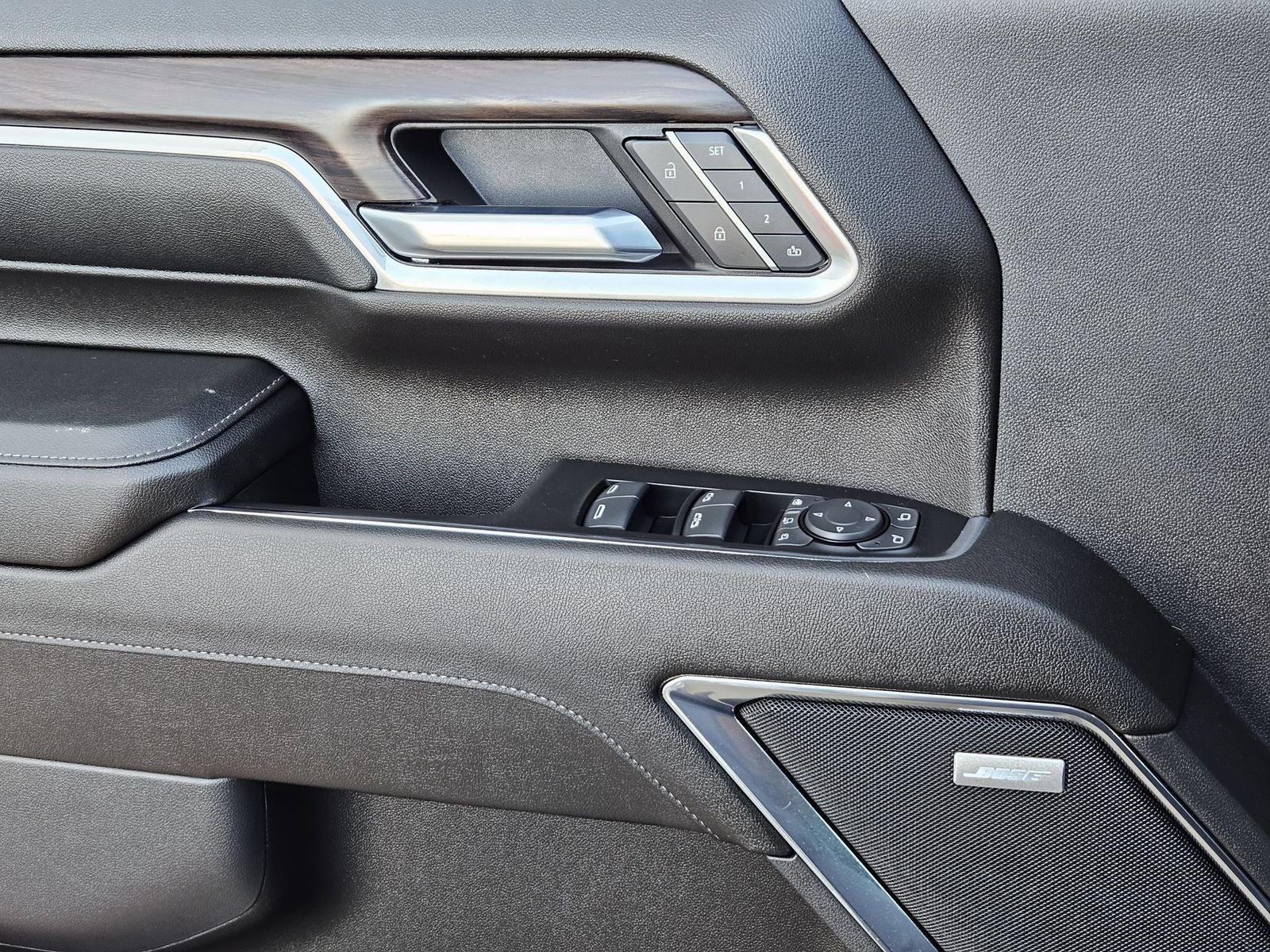 2024 GMC Sierra 2500HD 4WD Crew Cab Standard Bed SLT