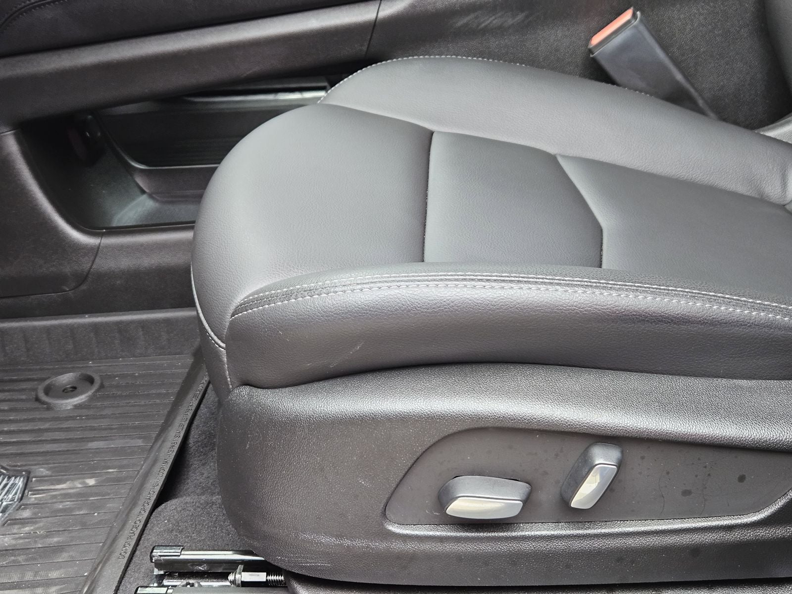 2024 Cadillac XT5 FWD Luxury