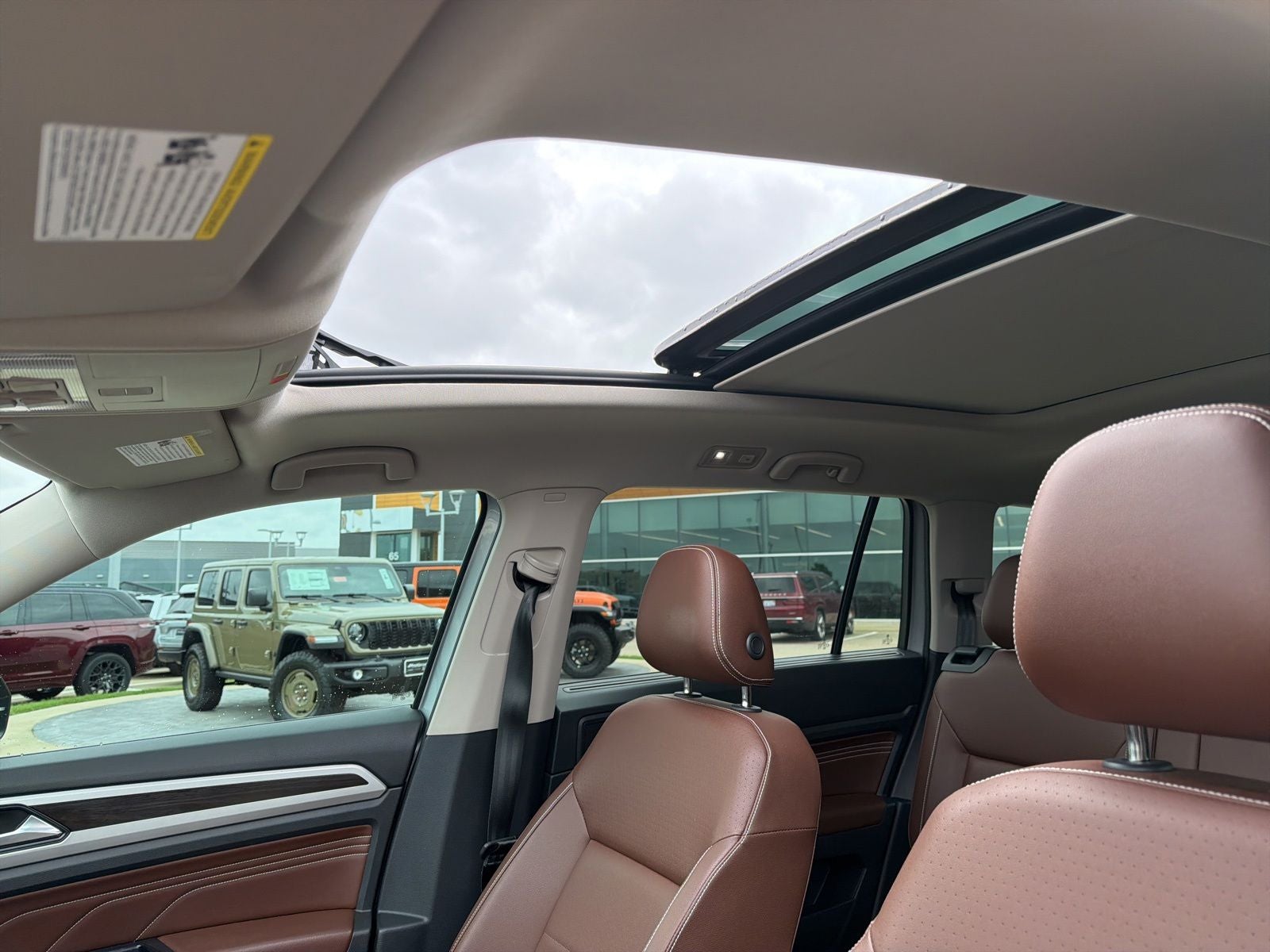 2023 Volkswagen Atlas 3.6L V6 SE w/Technology
