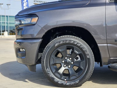 2026 RAM Ram 1500 Express Crew Cab 4x4 5'7' Box