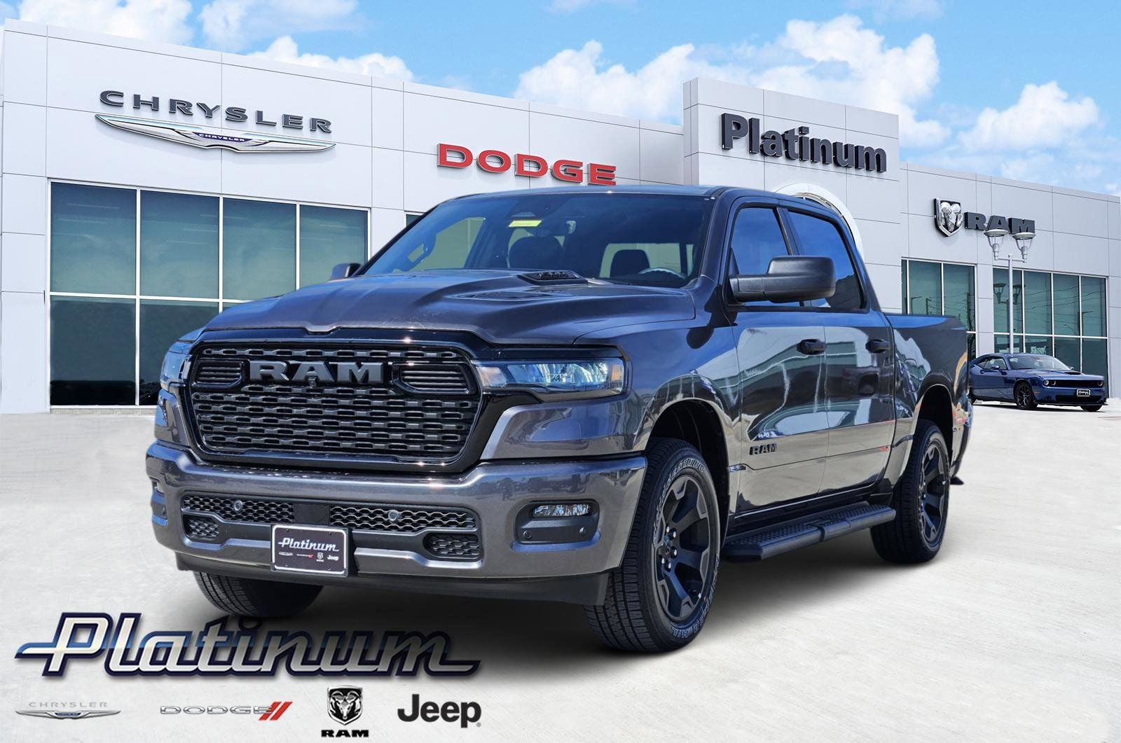2026 RAM Ram 1500 Express Crew Cab 4x4 5'7' Box