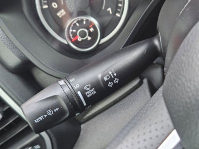 2026 RAM Ram 1500 Express Crew Cab 4x4 5'7' Box