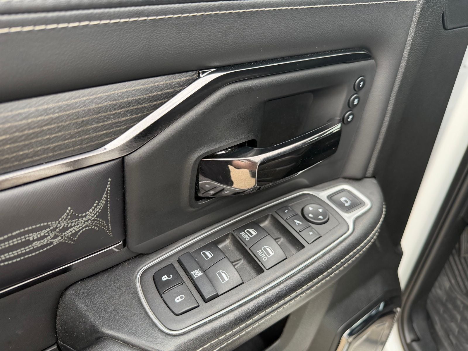 2022 RAM Ram 2500 Limited Crew Cab 4x4 6'4' Box